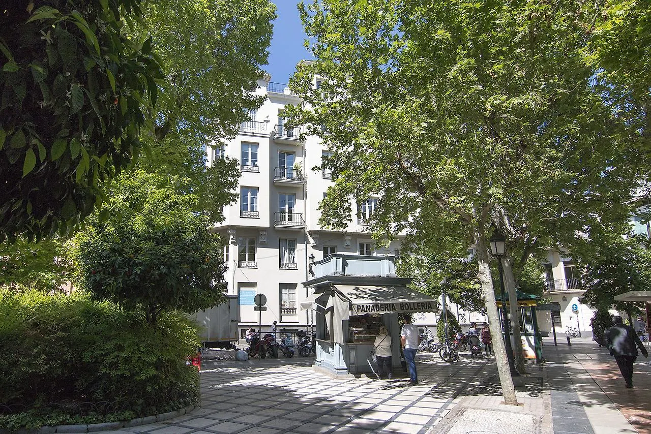 Chezmoihomes Luxury Granada Cathedral Penthouse 0*,